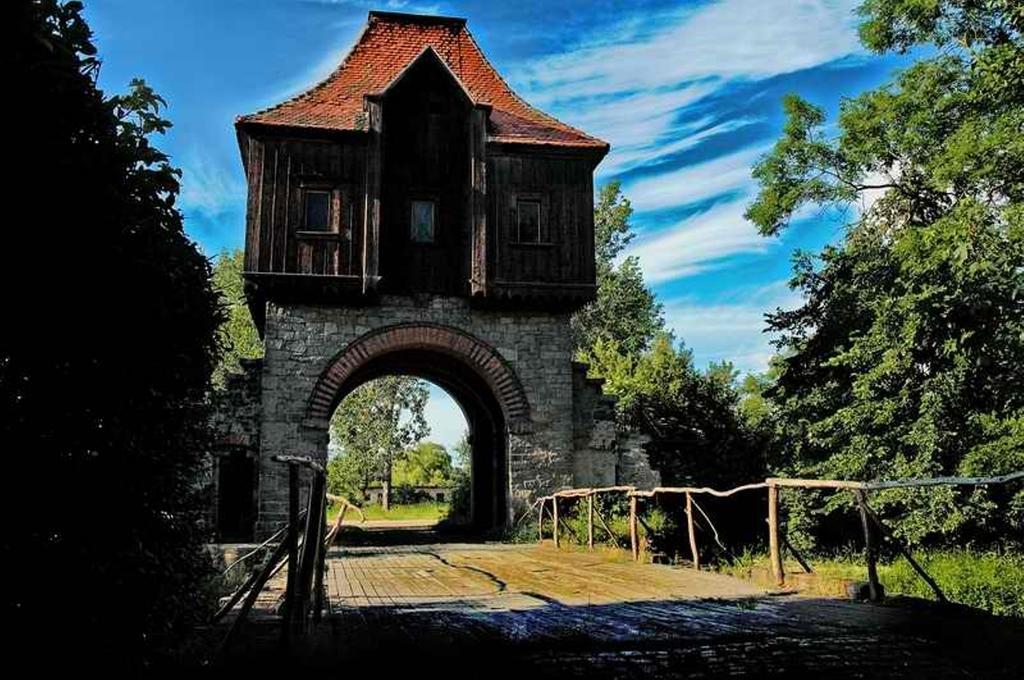 Palac Krobielowice Hotel Katy Wroclawskie Exterior photo