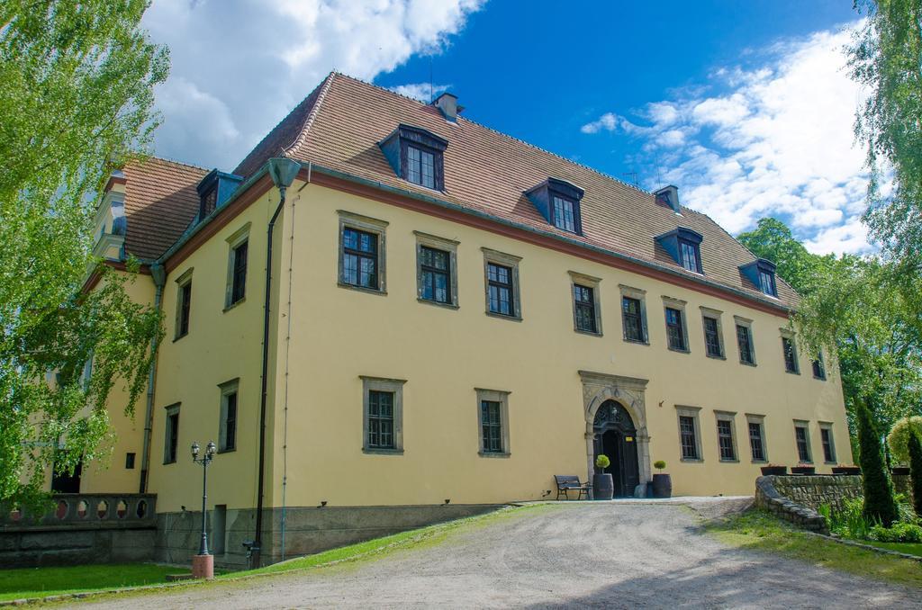 Palac Krobielowice Hotel Katy Wroclawskie Exterior photo