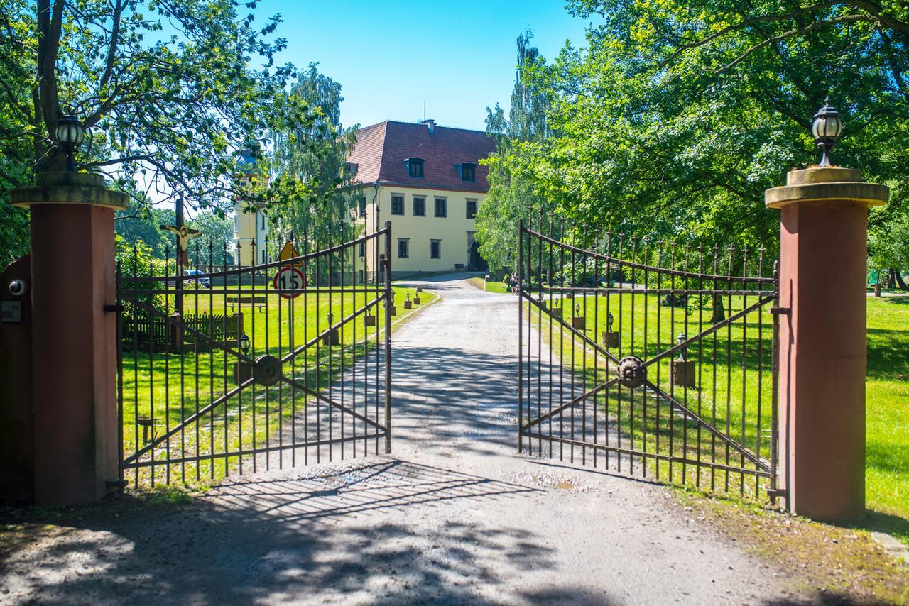 Palac Krobielowice Hotel Katy Wroclawskie Exterior photo